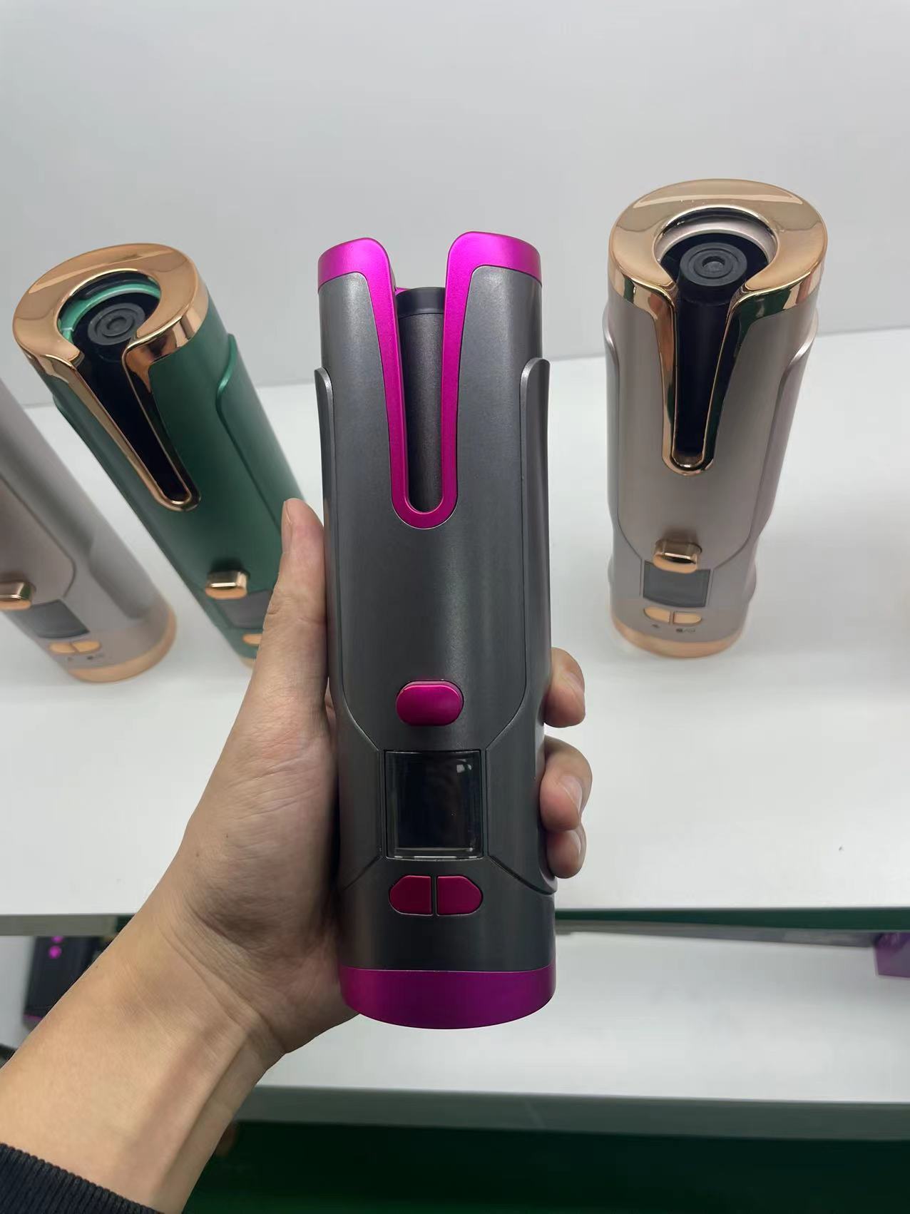 Rechargeable Automatic Hair Curler – Portable Ceramic Curling Iron